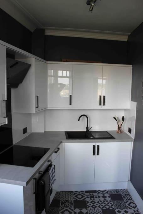 אברדין Executive Top Floor 1 Bedroom Apartment מראה חיצוני תמונה